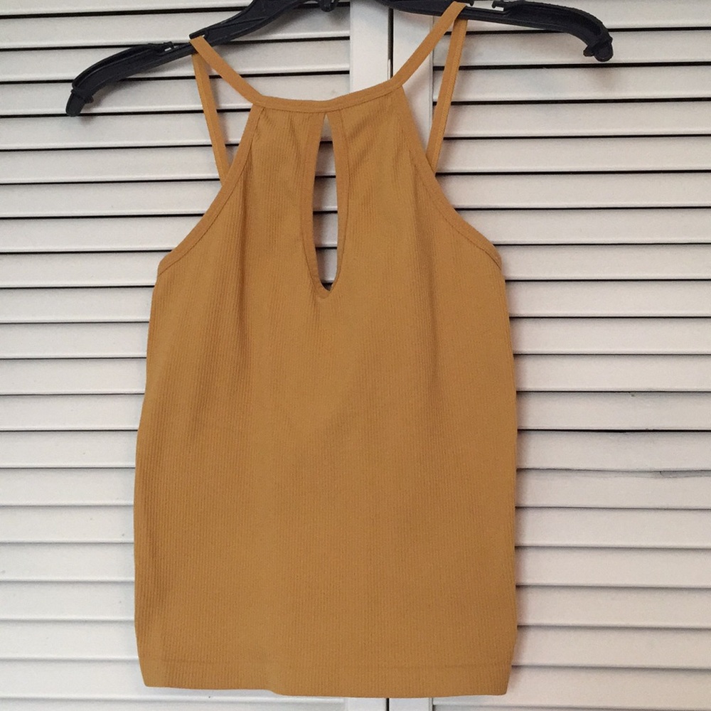 Yellow keyhole-front ribbed crop top